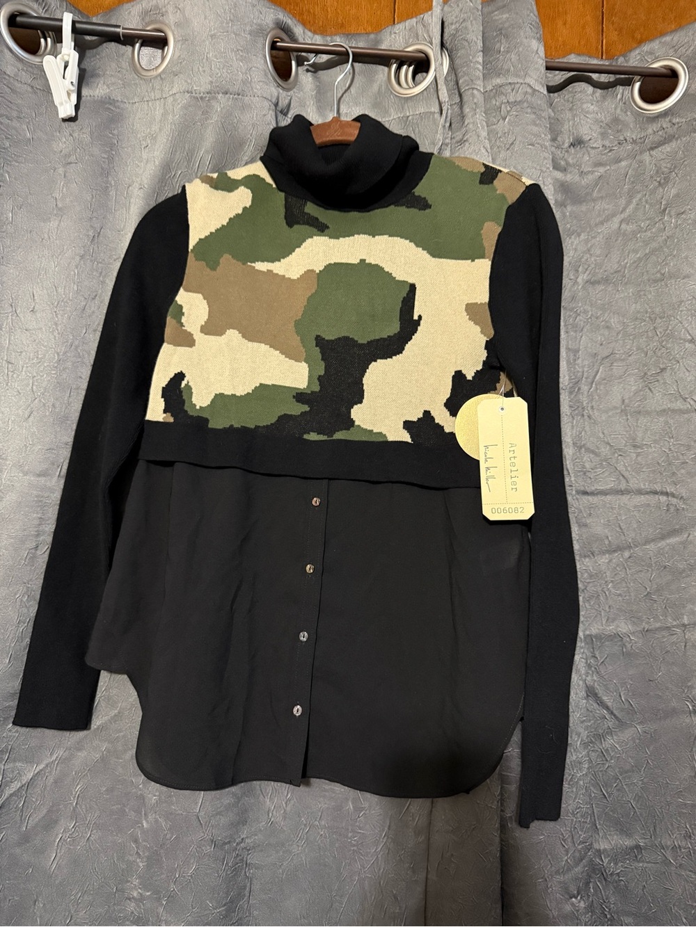 Camouflage Layered Turtleneck Pullover - Black & Green